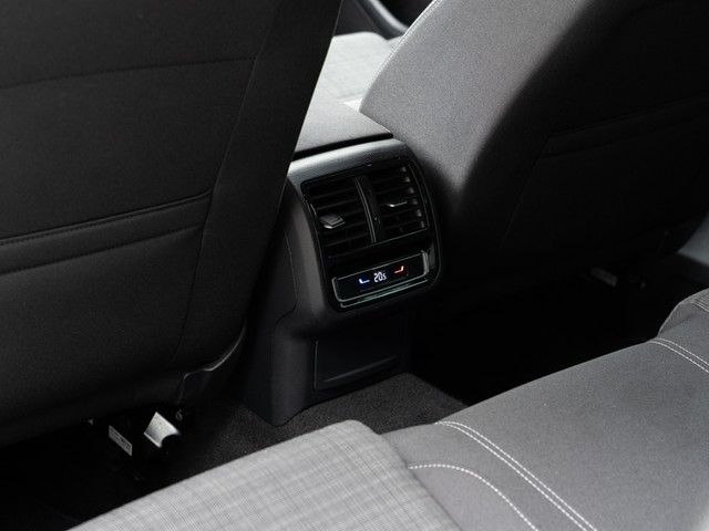 Passat Variant Business TDI DSG AHK ACC