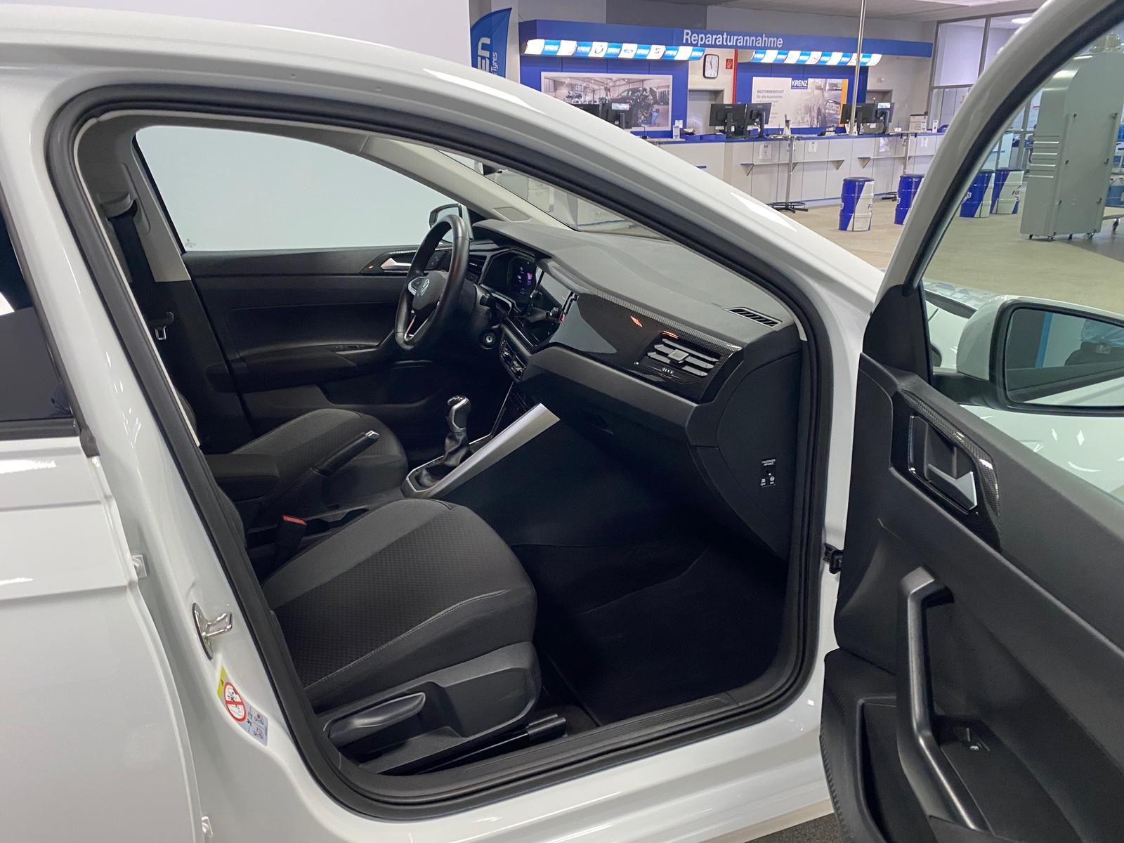 Fahrzeugabbildung Volkswagen Polo 1.0 TSI Life APP+KLIMA+KAMERA+PDC+SITZHEI++