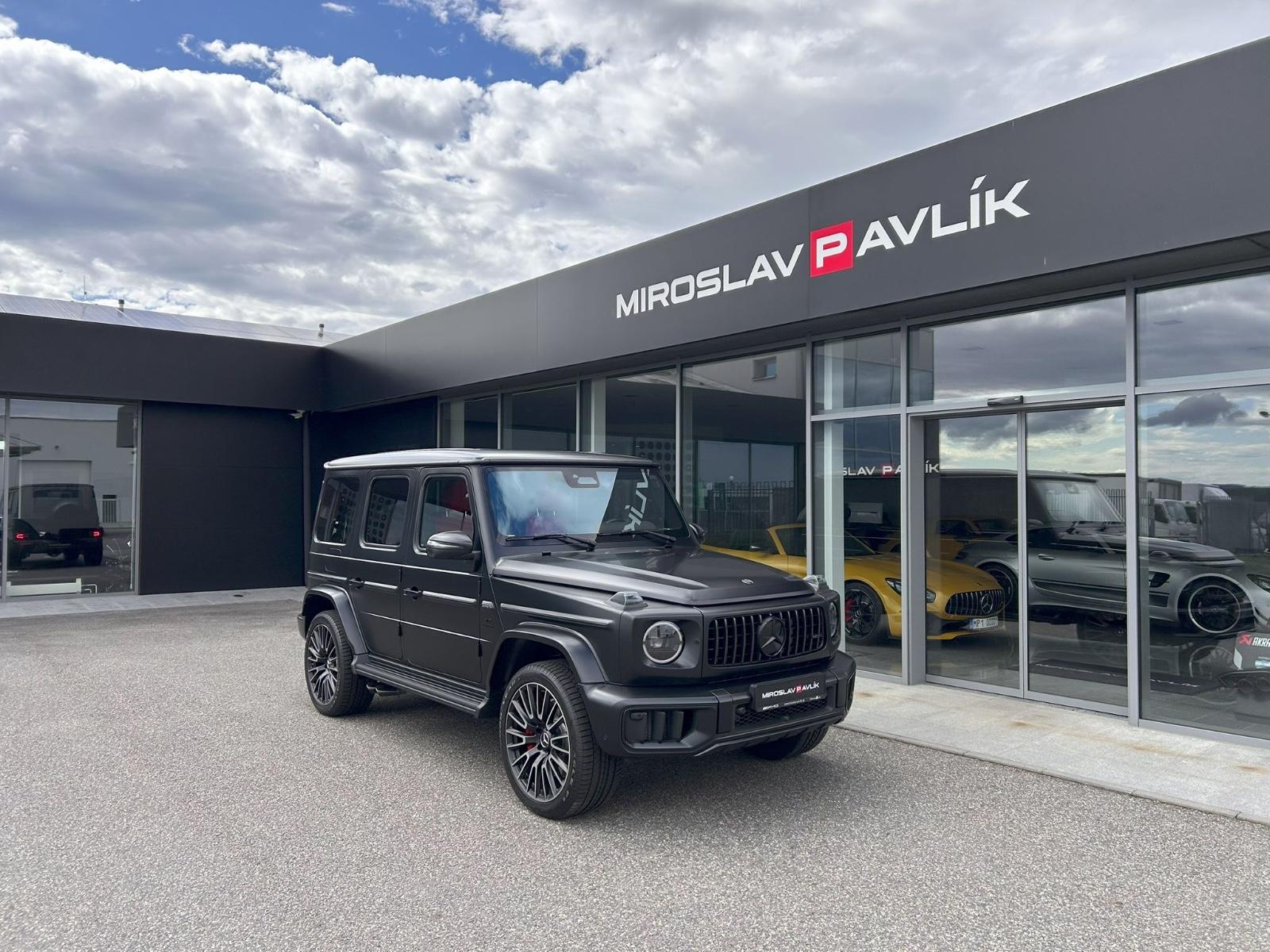 Mercedes-Benz G63 A22 MAGNO SUPERIOR CARBON