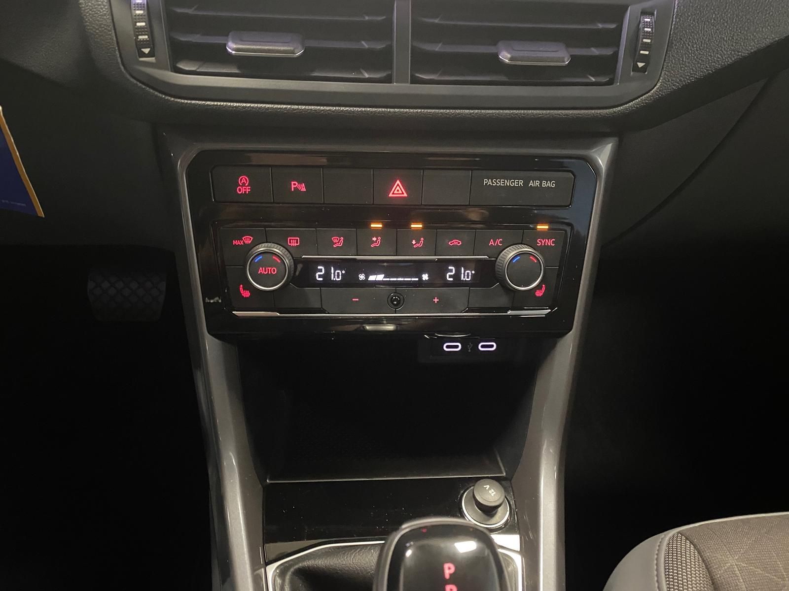 Fahrzeugabbildung Volkswagen T-Cross 1.0 TSI Style APP+KLIMA+ACC+RFK+PDC+NAVI