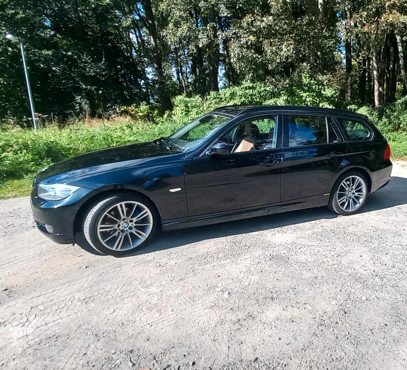 BMW 320 2011 — photo 8