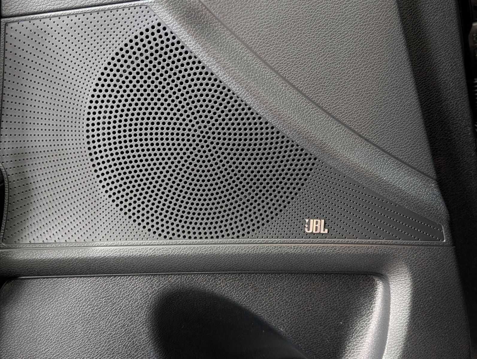 Fahrzeugabbildung Kia cee'd / Ceed 1.5 T-GDI Ultimate Style-Pk SCC JBL