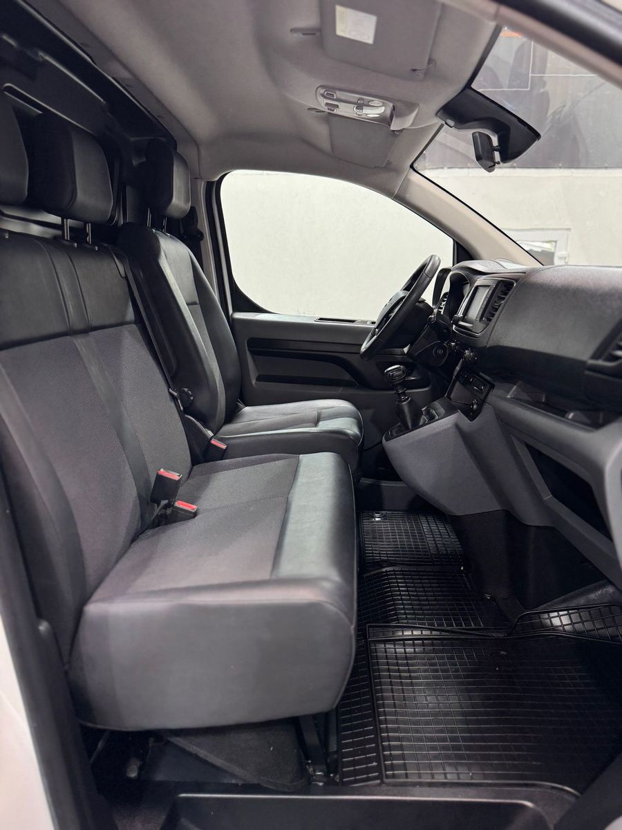 Fahrzeugabbildung Opel Vivaro Edition L3#Sortimo#Kamera#Klima#CarPlay