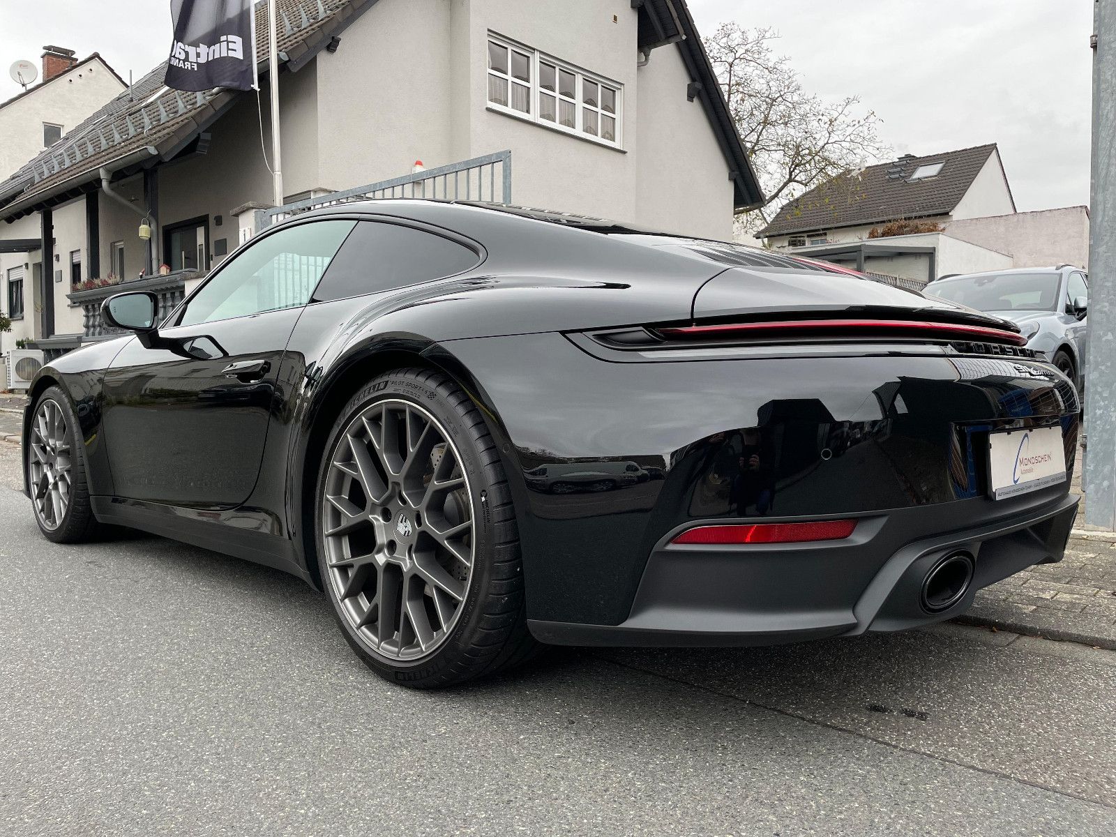 Fahrzeugabbildung Porsche 992 911 Carrera Coupé Facelift |Bose|Pano|PASM|