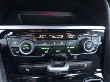 BMW 218i Active Tourer Sport Line Leder+LED+M-Felgen, Bild 18
