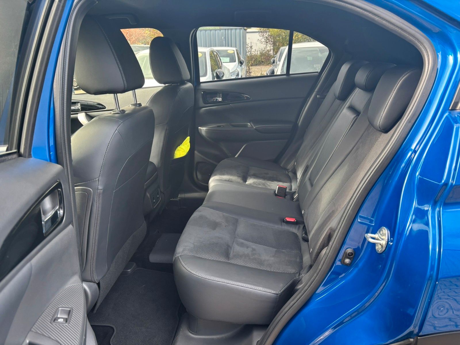 Fahrzeugabbildung Mitsubishi Eclipse Cross PHEV PLUS