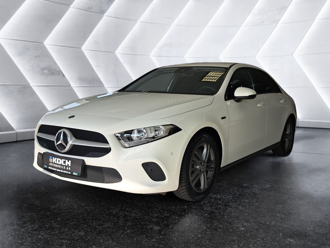 Mercedes-Benz A 250 e Plug In Hybrid KLIMAAUT SHZ PDC