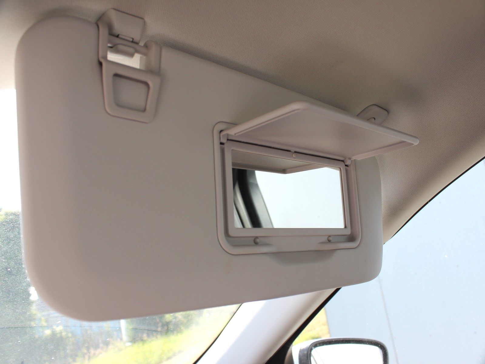 Fahrzeugabbildung Ford Kuga Plug-In Hybrid Cool & Connect 2,5 Duratec