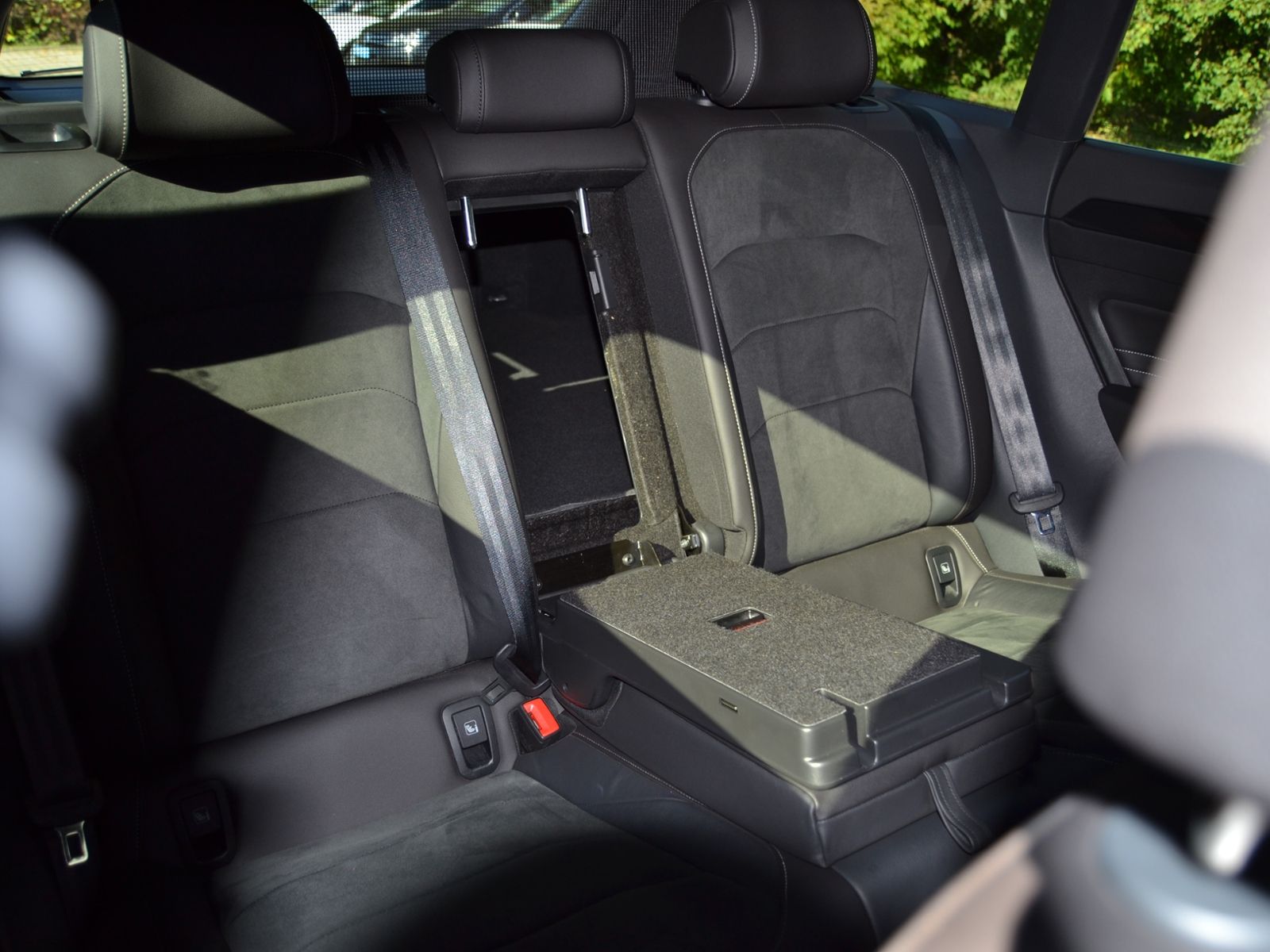 Arteon SB 2.0 TDI 200 PS 4M DSG R-Line VOLL/AHK/