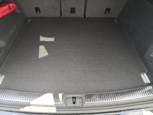 Fahrzeugabbildung Volkswagen Touareg 3.0 V6 TDI 4MOTION Aut. R-Line AHK HUD N