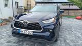 Toyota Highlander 3.5 V6 8-sitzer - Toyota Highlander: Automatik