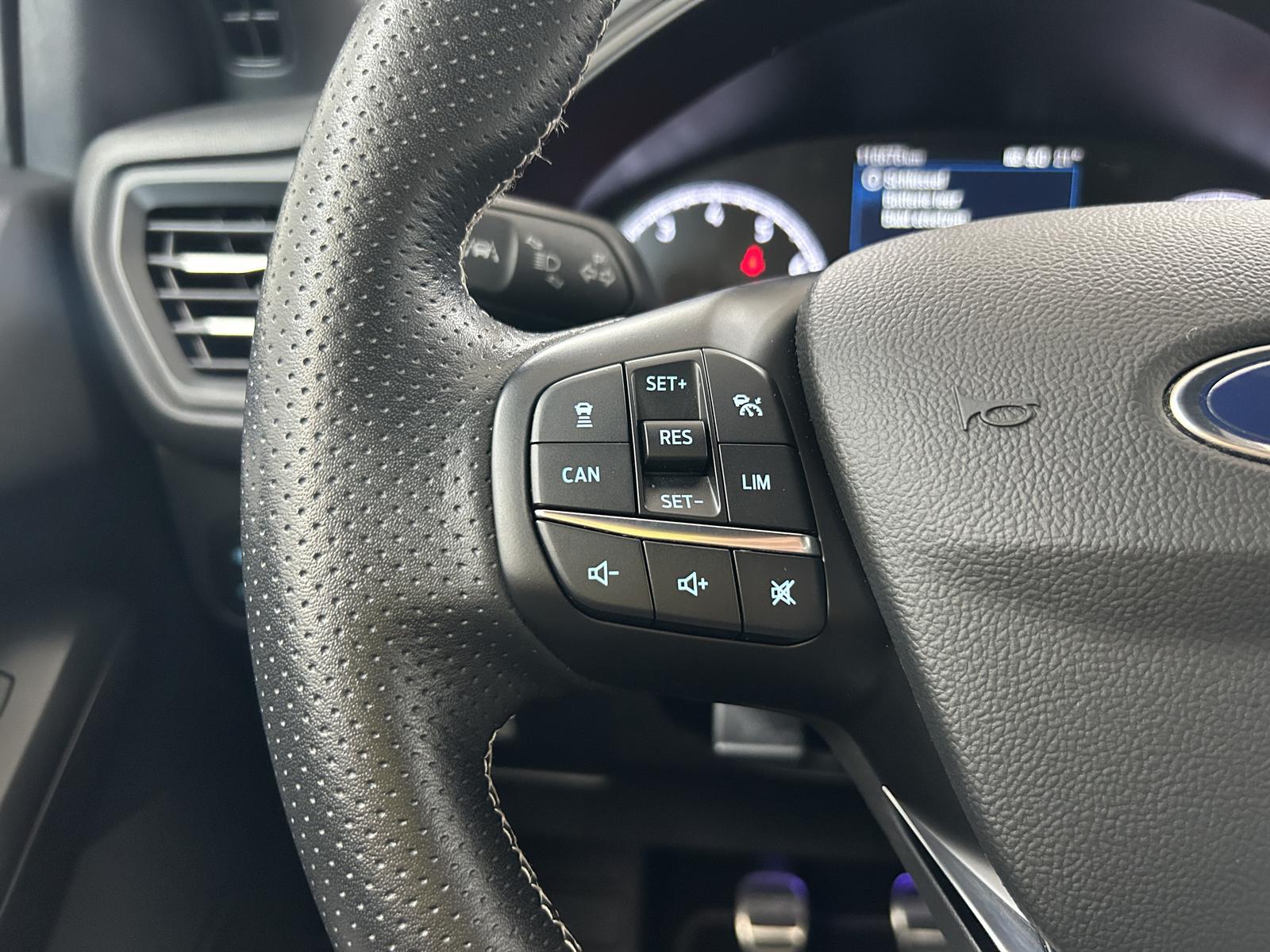 Ford Focus ST+ACC+HUD+Ambiente+B&O+Recaro+LED+Subwoof