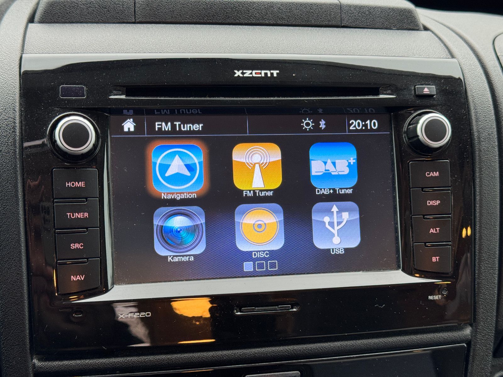 Fahrzeugabbildung Sunlight T69 L PANORAMA DACHKLIMA SAT NAVI QUEENSBETT WC+