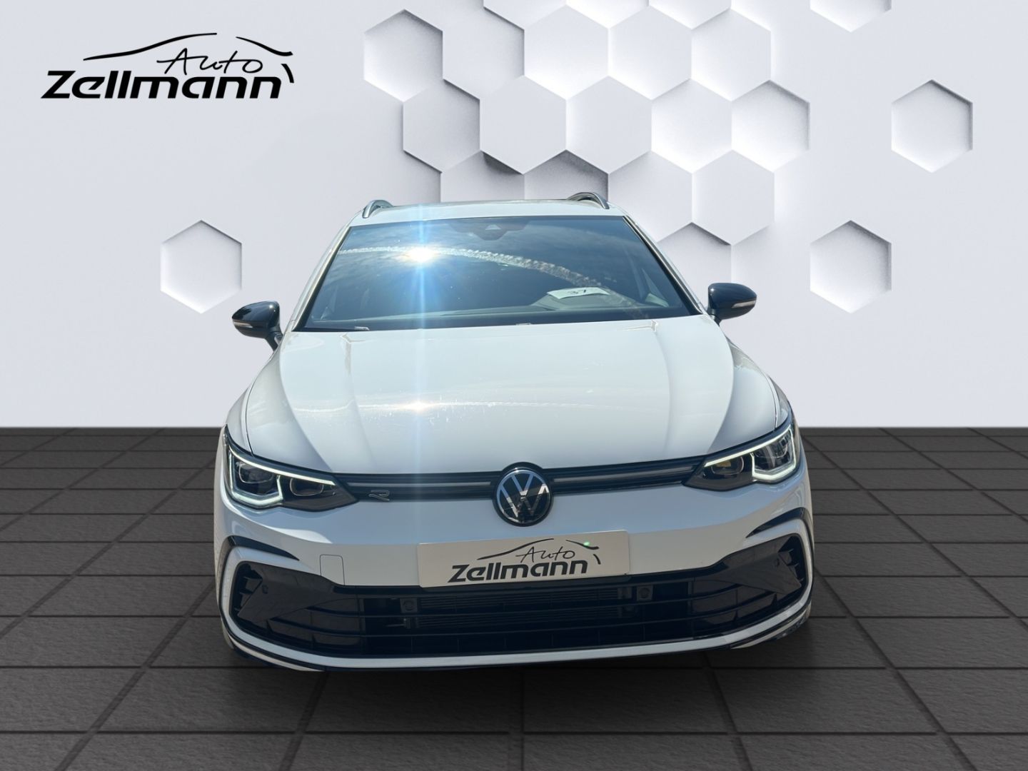 Golf Variant VIII Mildhybrid R-Line 1.5 eTSI DSG