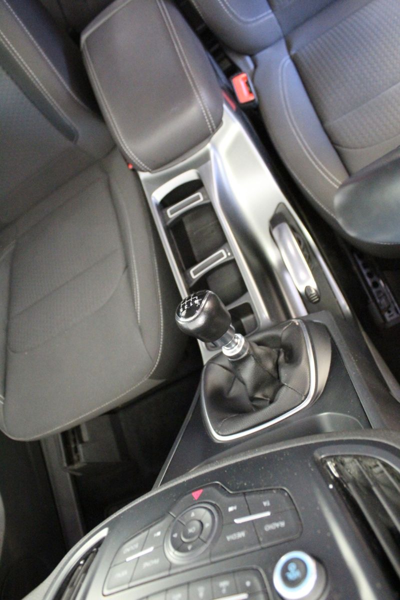 Fahrzeugabbildung Ford Kuga 1,5 Trend 4x2 Gewerbespecial