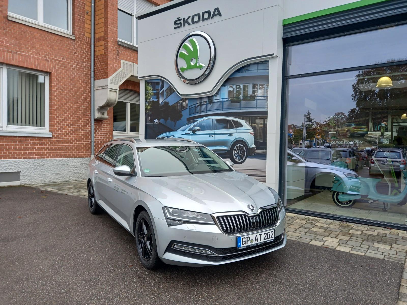 Skoda Superb Combi Style 2.0 TDI DSG NAVI, LED, AHK