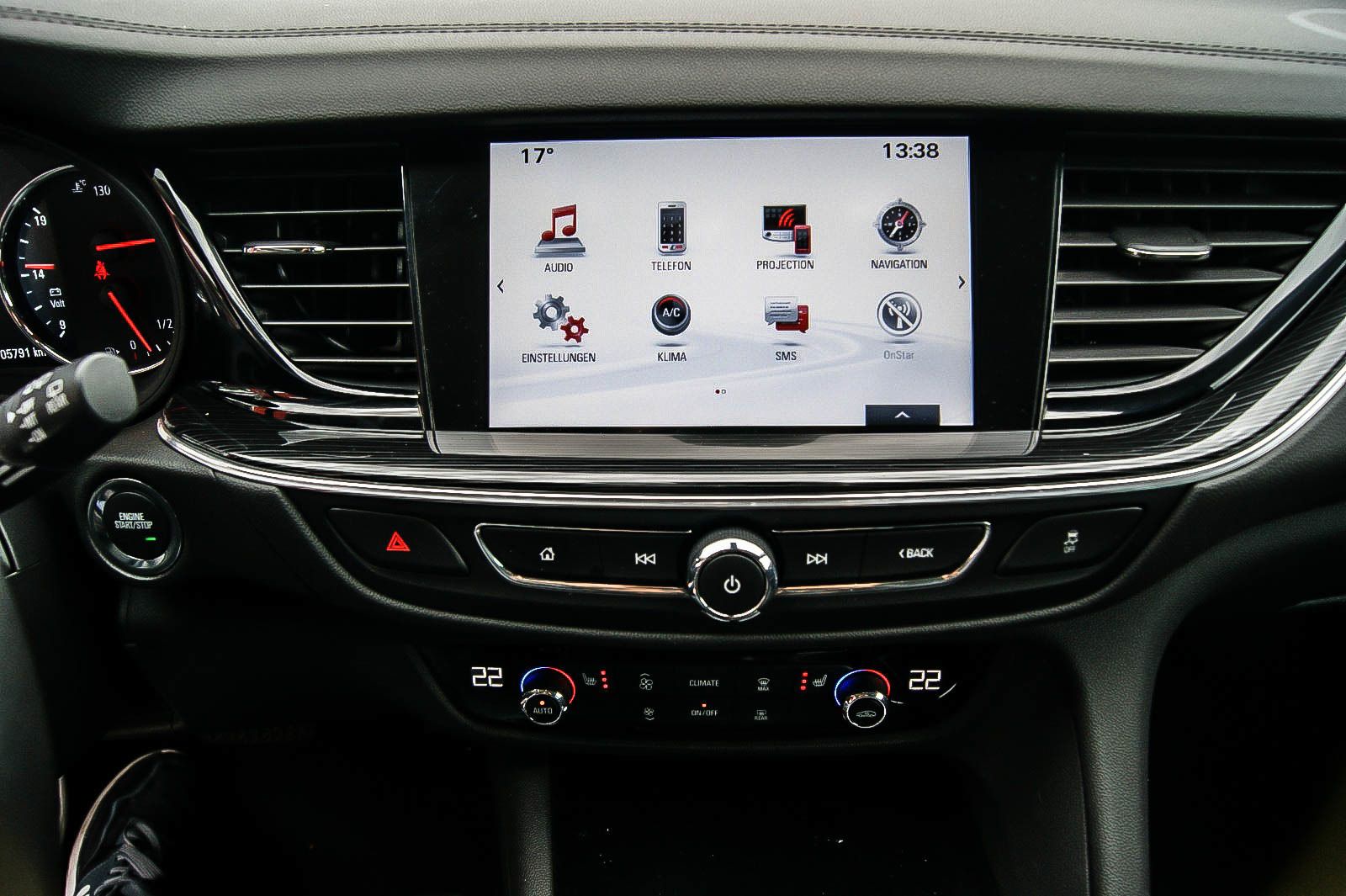 Fahrzeugabbildung Opel Insignia Sports Tourer 1.5T INNOVATION LED NAVI