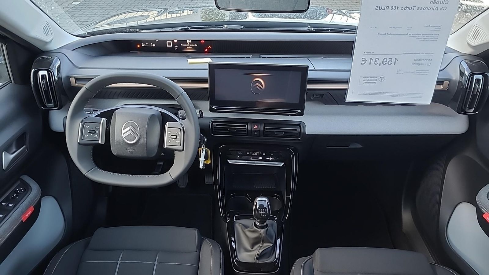 Fahrzeugabbildung Citroën C3 Aircross Plus 100 PS MT