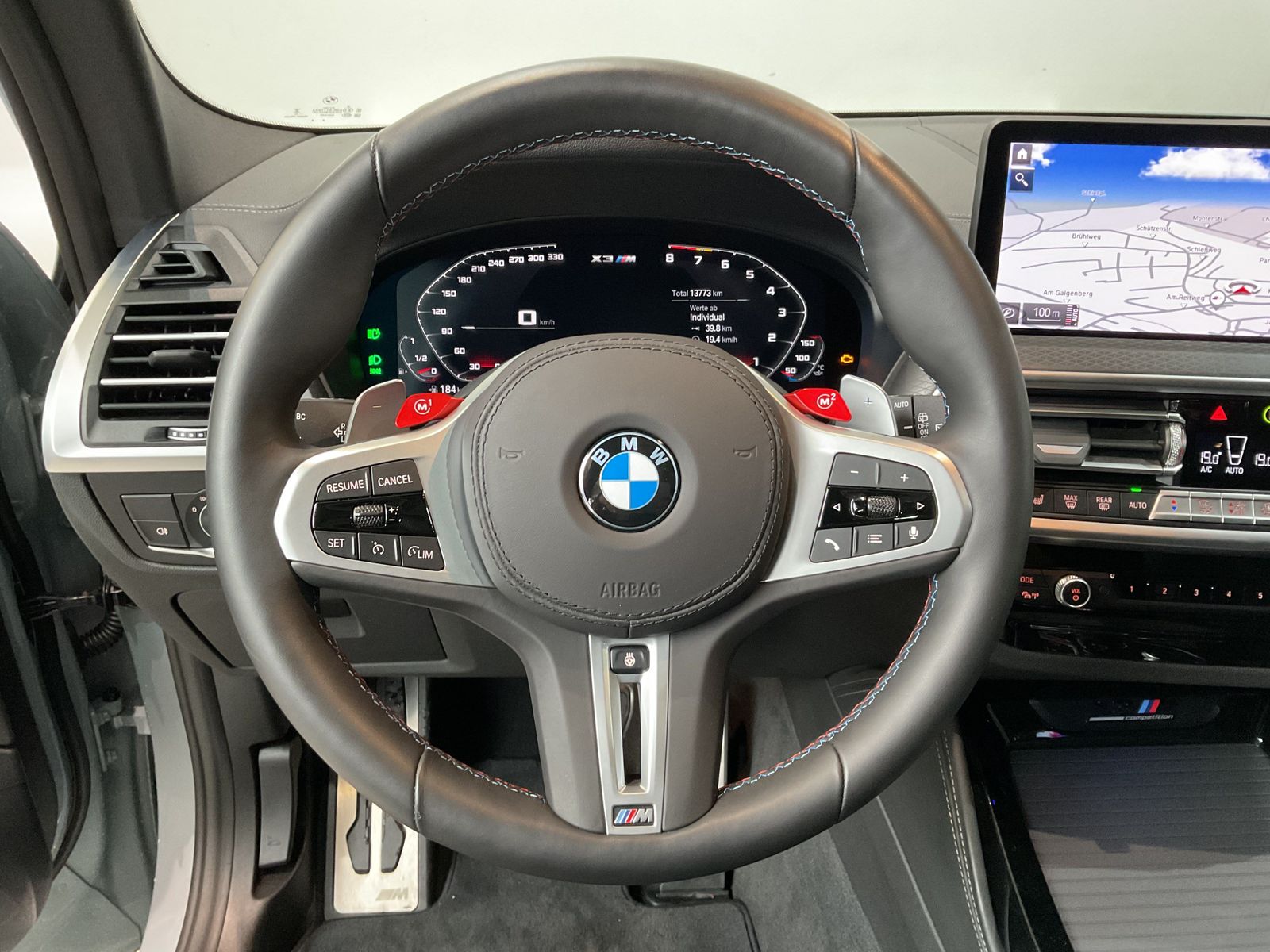 Fahrzeugabbildung BMW X3 M Panorama Glasdach, M Competition Paket