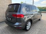 Volkswagen Touran 1.4 TSI Highline BMT DSG 1.Hand, 7Sitzer - VW Touran Gebrauchtwagen in Bielefeld