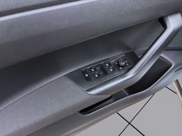 Volkswagen Taigo - 11