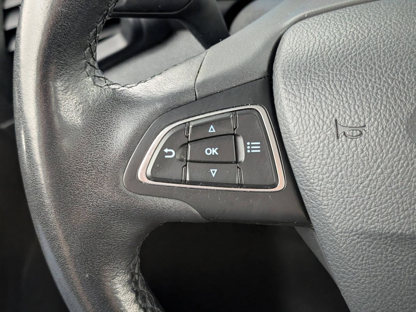 FORD EcoSport 1.0 EcoBoost Trend AHK Winterpaket – Bild 24