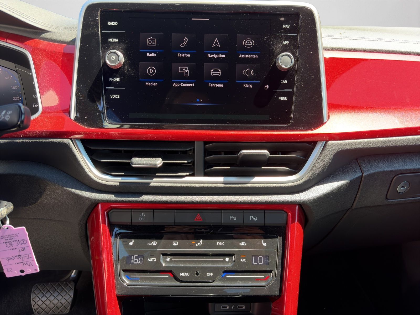 Volkswagen T-Roc - Bild 12