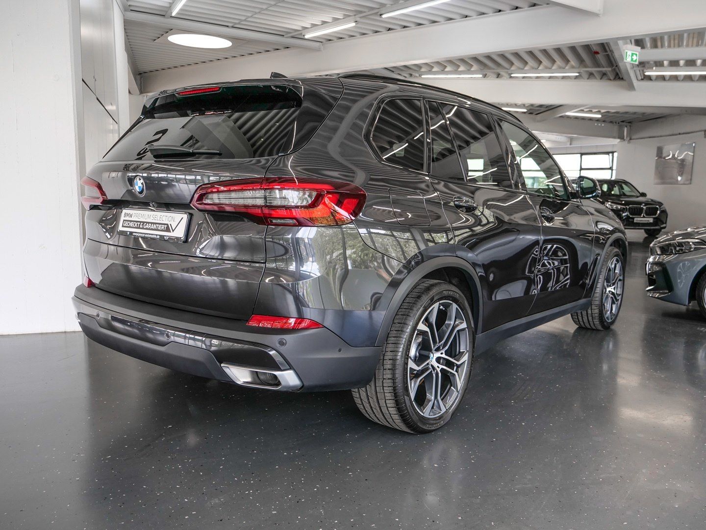 BMW X5 xDrive30d Aut Nav LED AHK Parkass RFK 21 foto 2