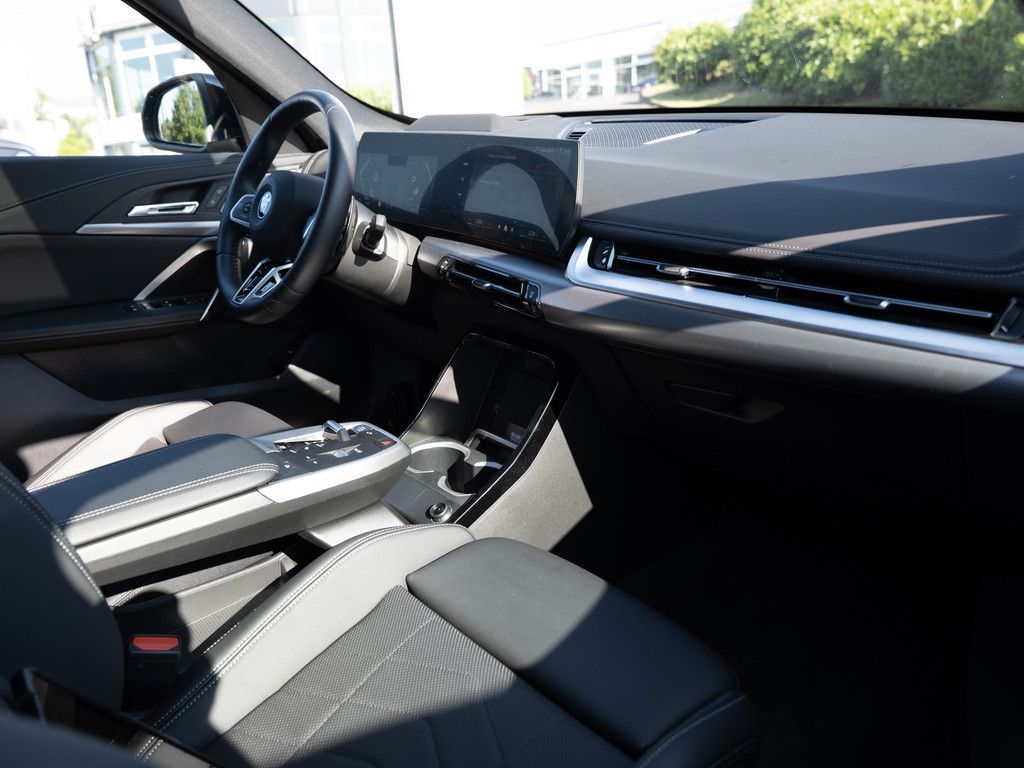 BMW X1 xDrive30e M-Sport PANO AHK HUD 360° LED ACC foto 9