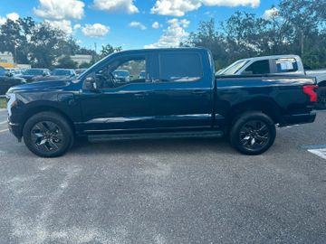 Ford F150 Lightning Lariat gr. Batterie im Vorlauf+20