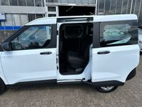 Ford Tourneo Courier - Vorschau Bild 15