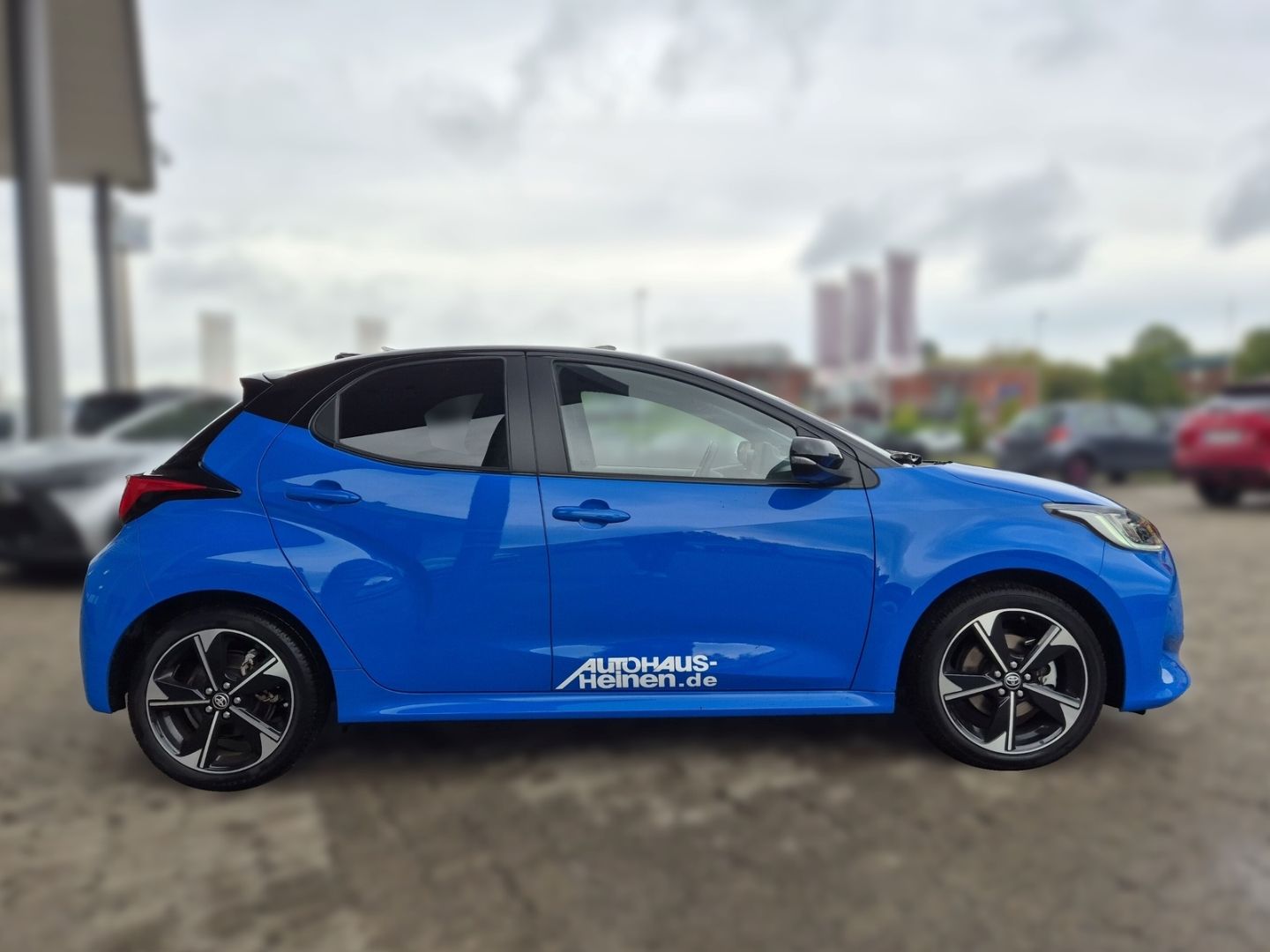 Fahrzeugabbildung Toyota Yaris Hybrid Premiere Edition 1.5 Dual-VVT-iE EU