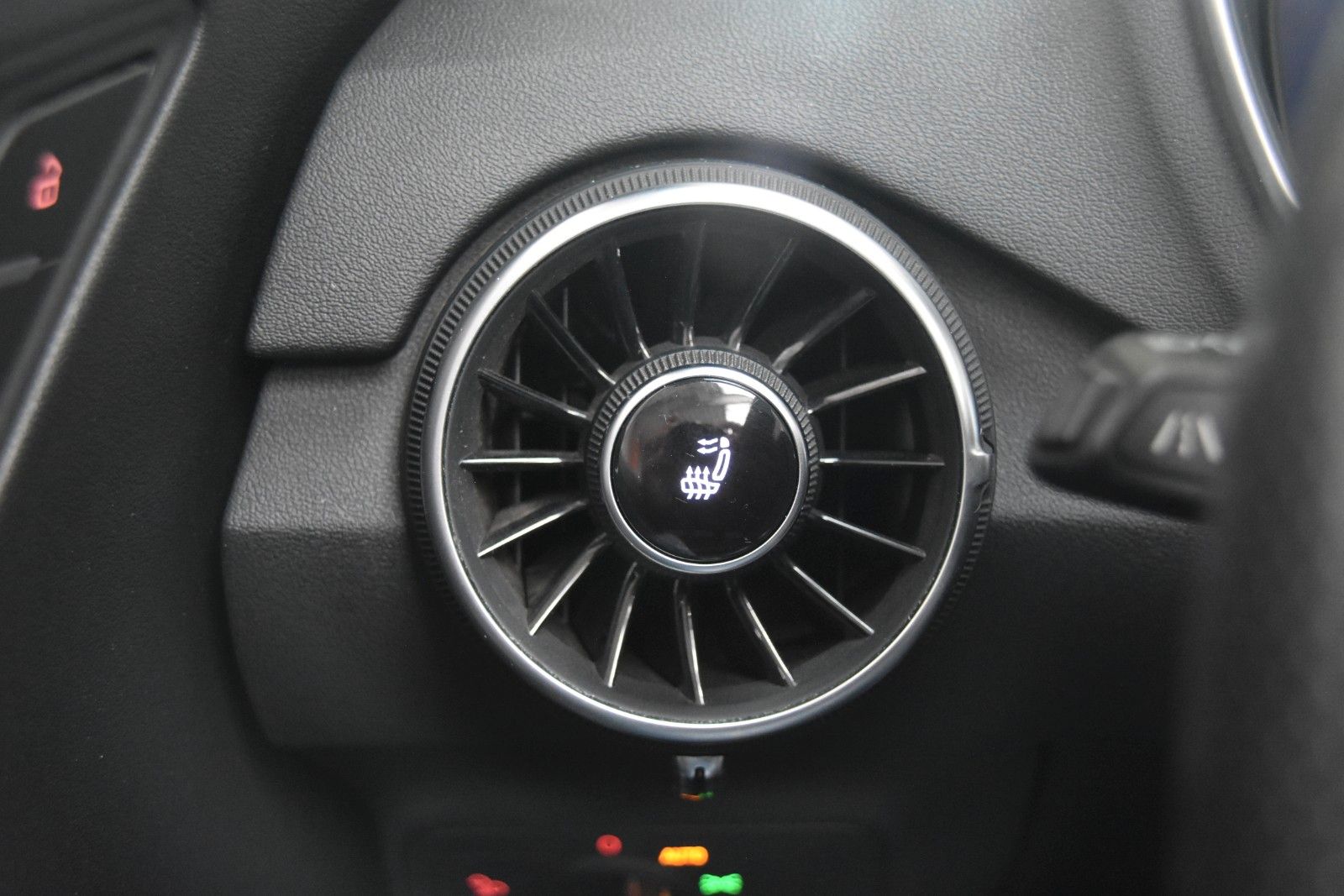 Audi TT 2.0 TFSI Quattro S-Line DSG LED Navi B&O PDC foto 26