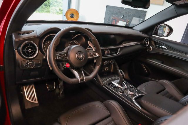 Fahrzeugabbildung Alfa Romeo Stelvio QV LP 116000.-