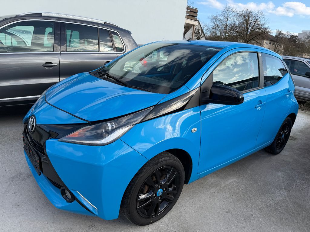 Image of Toyota Aygo (X)
