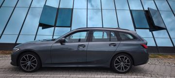 BMW 320 - 4