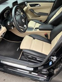 Mercedes CLA 180 Shooting Brake - 2