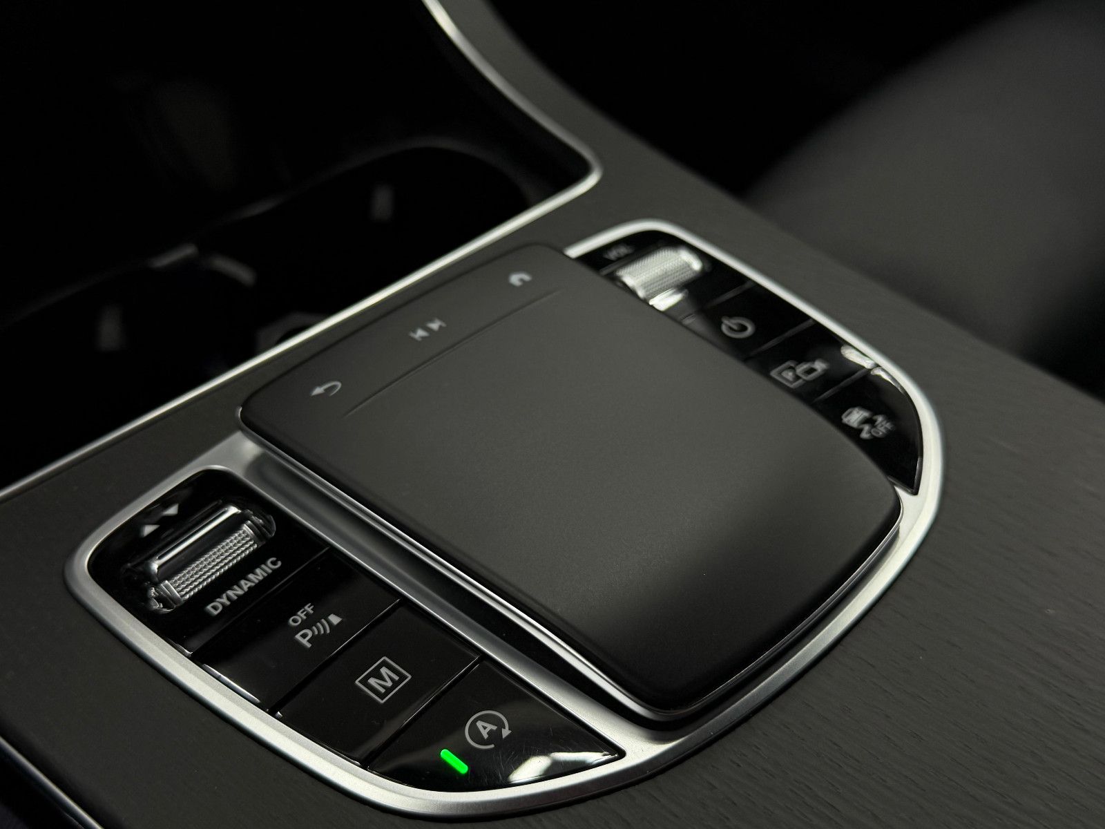 Fahrzeugabbildung Mercedes-Benz GLC 400d Coupe 4M AMG-LINE/BURMESTER/ASSIST+/AHK