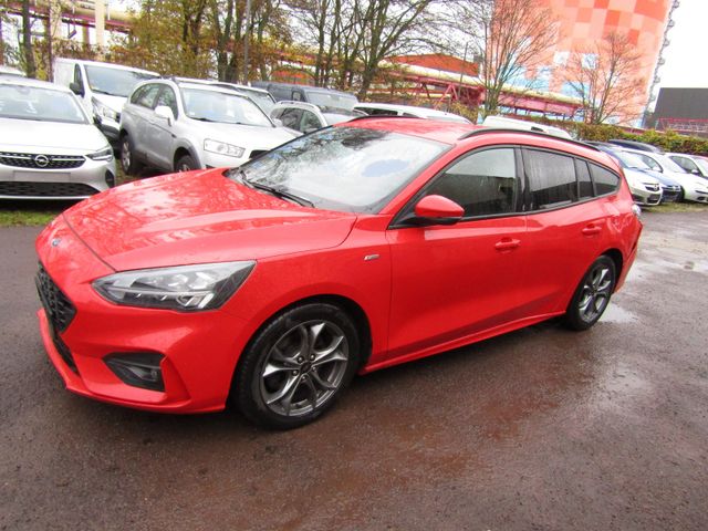 Ford Focus Turnier ST-Line Automatik