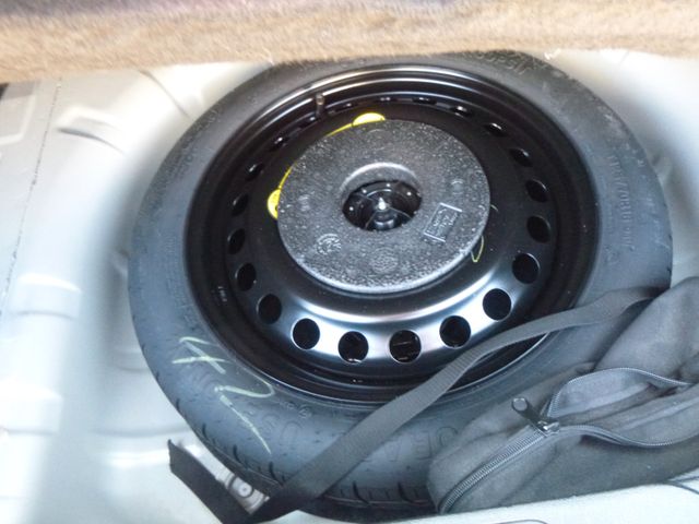 Fahrzeugabbildung Ford Focus Turnier Cool & Connect >AHK/KAM/PDC/NAVI<