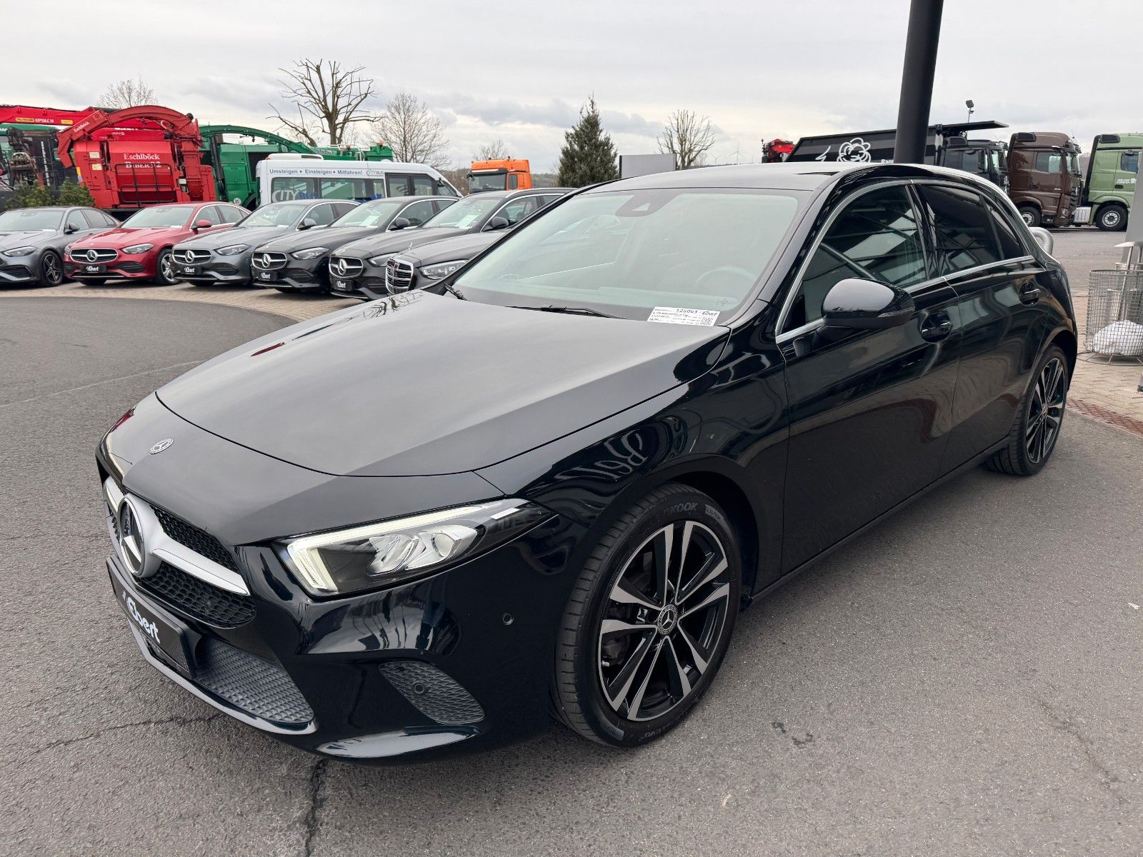 Fahrzeugabbildung Mercedes-Benz A 180 Progressive MBUX+LED+Ambiente+Carplay