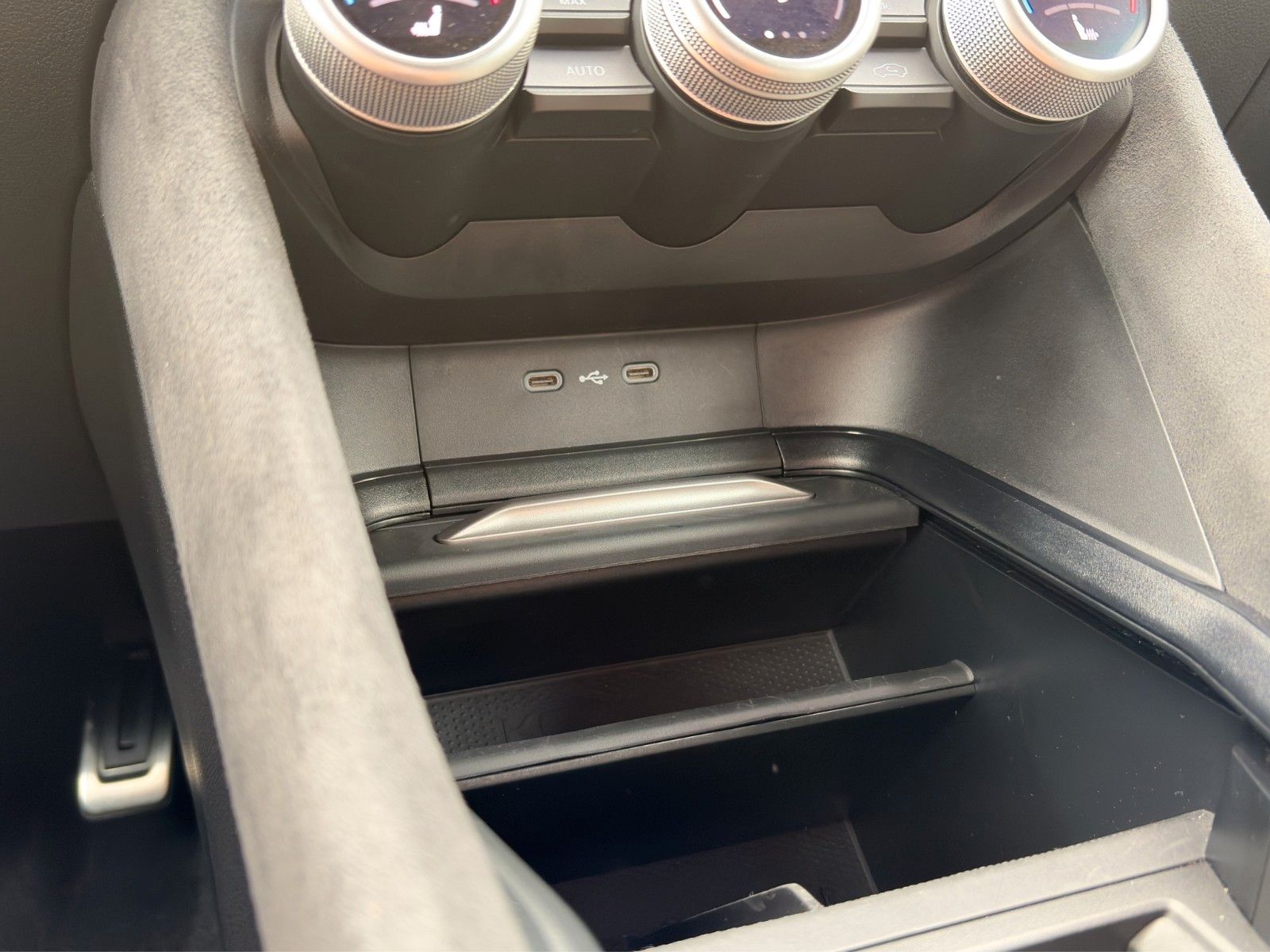 Fahrzeugabbildung SKODA Kodiaq 1.5 TSI Sportline*DSG*7-Sitzer*ViCo*SHZ*