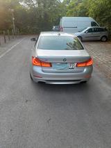 BMW 540d xDrive Limousine Sport Line  - silberne BMW 540