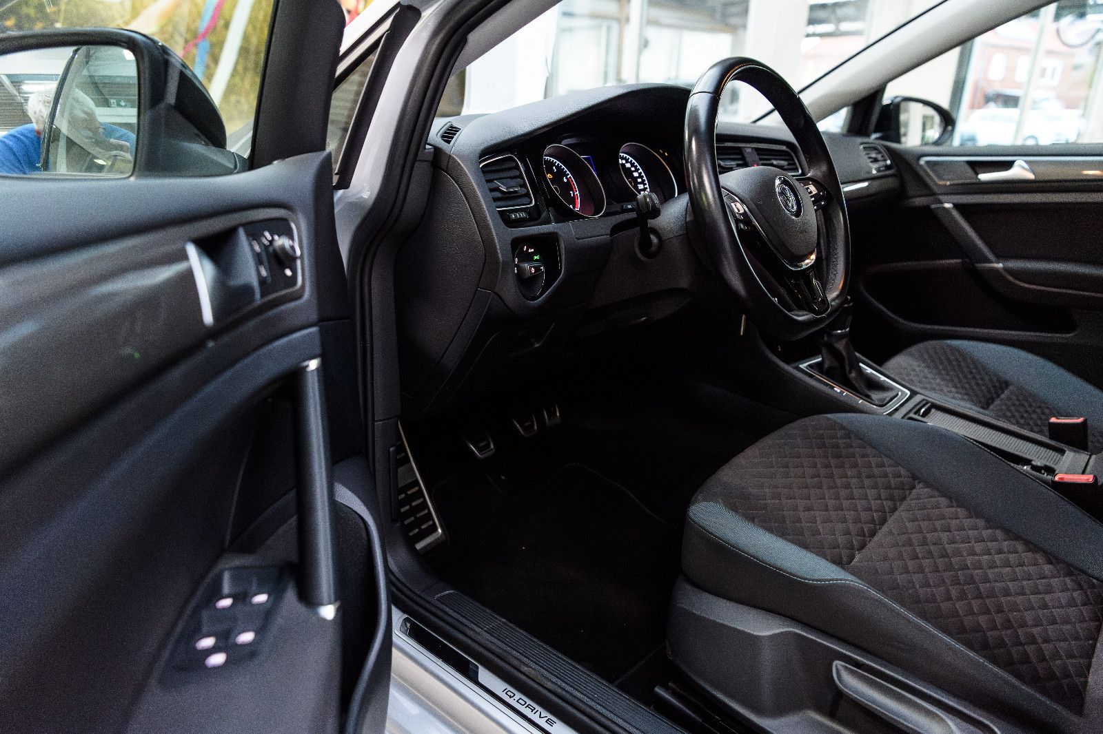 Fahrzeugabbildung Volkswagen Golf VII Lim. IQ.DRIVE