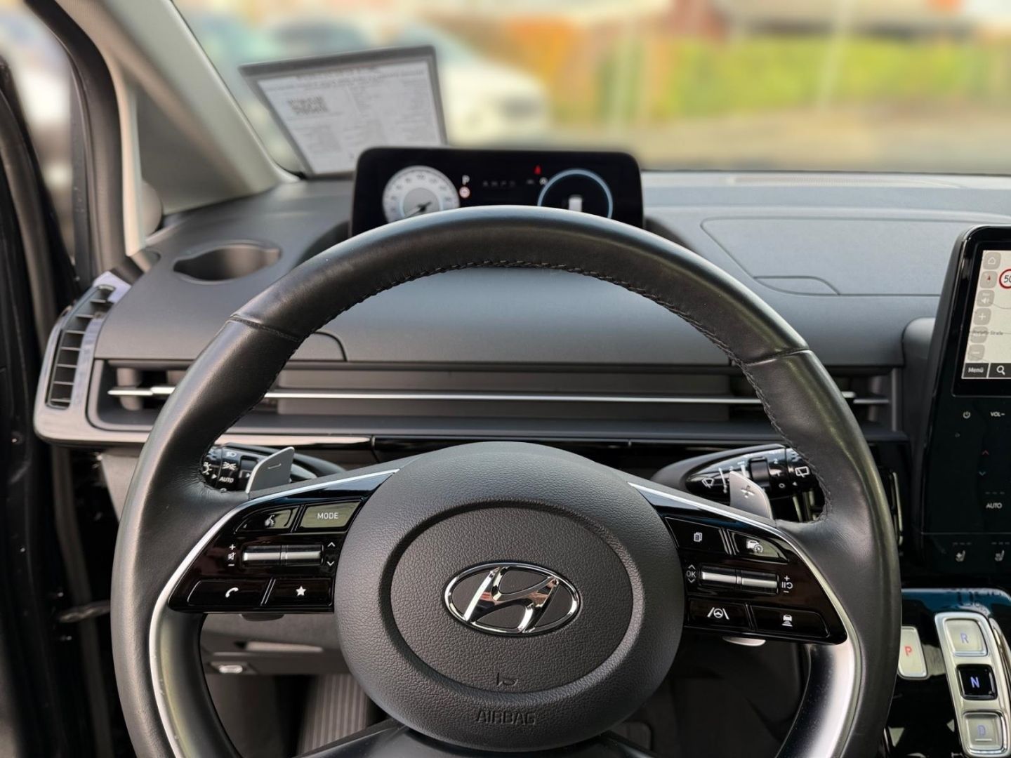 Fahrzeugabbildung Hyundai STARIA Prime 2.2 CRdi 4WD 9-Sitzer LED+NAVI+SHZ