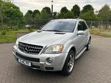 Mercedes-Benz ML 63 AMG 4MATIC AMG - Mercedes-Benz ML 63 AMG in Düsseldorf
