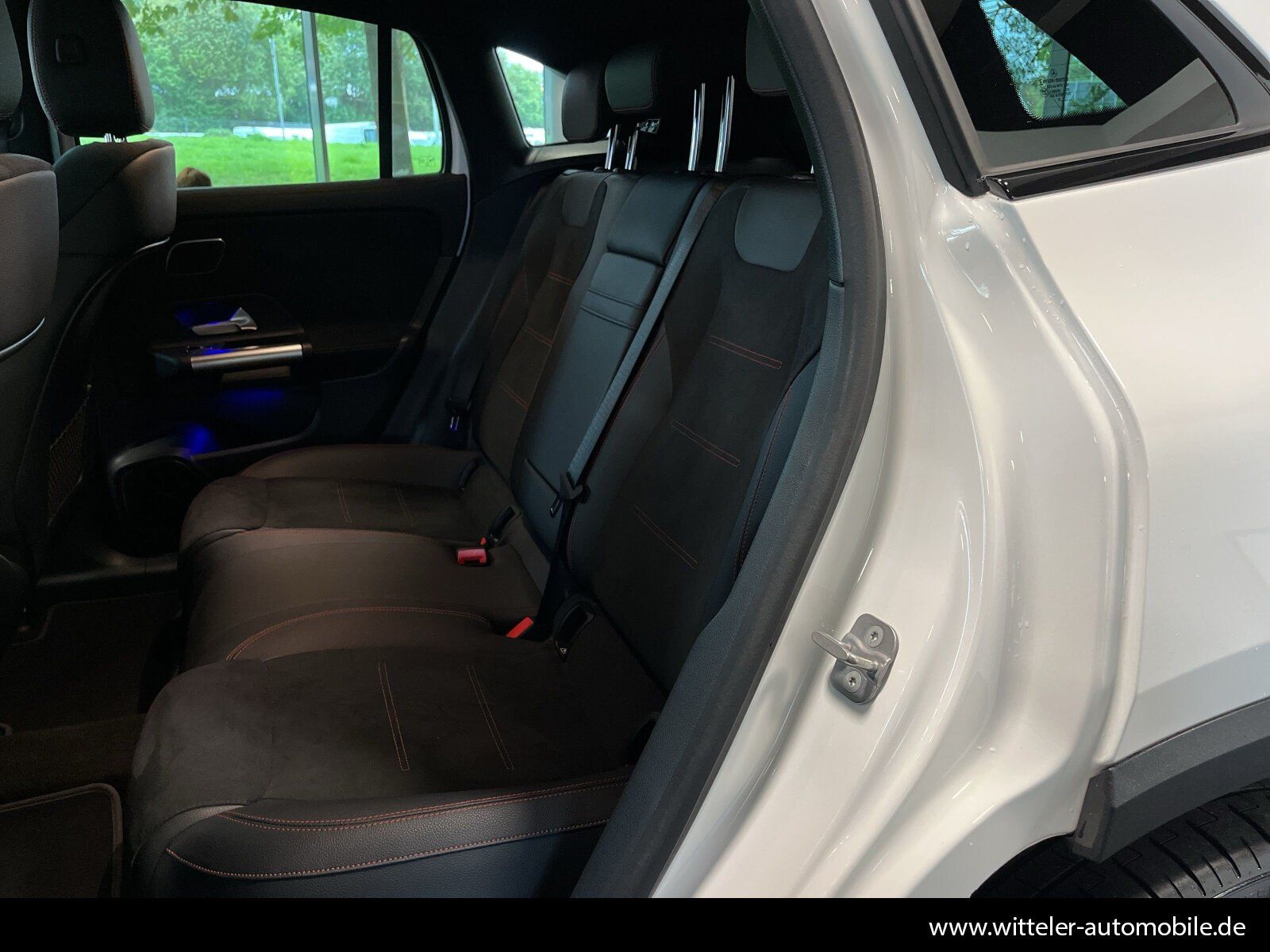Mercedes-Benz EQA 350 4M AMG Line LED AHK PANO Night Burmester foto 7