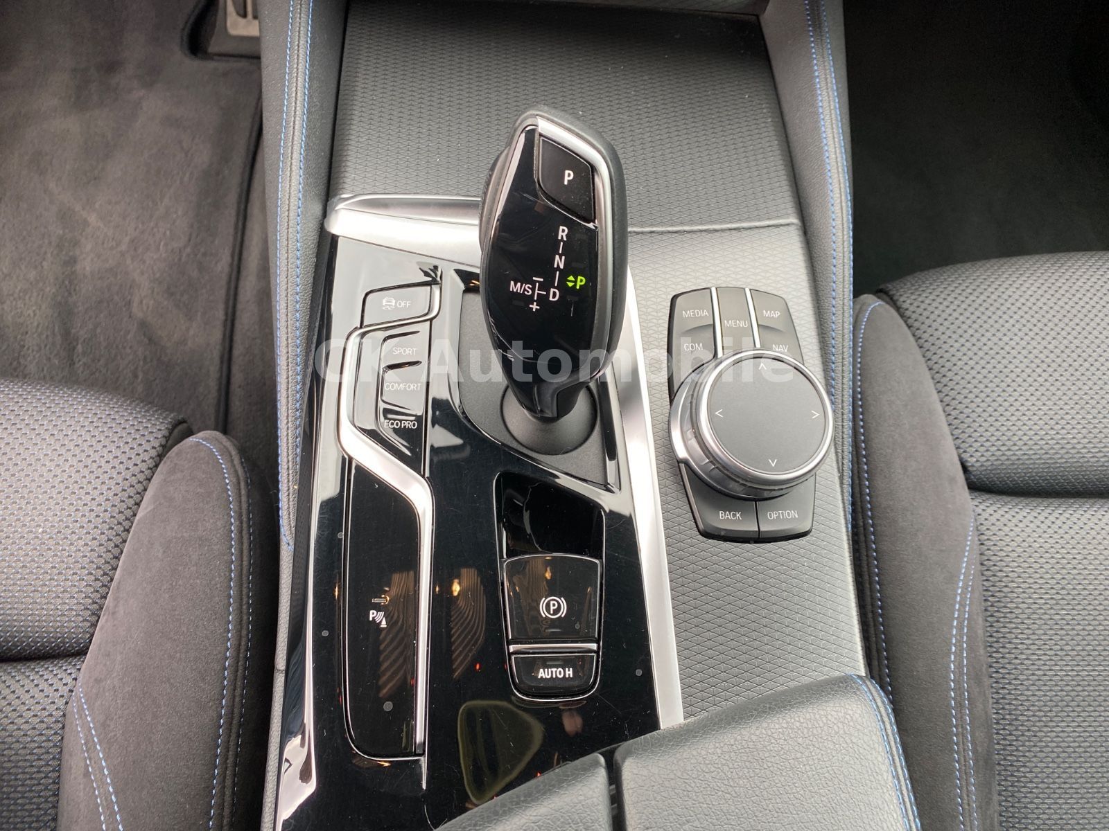 Fahrzeugabbildung BMW 520d Lim. M-Sport/Facelift/Shadow-Line/LED/Kam