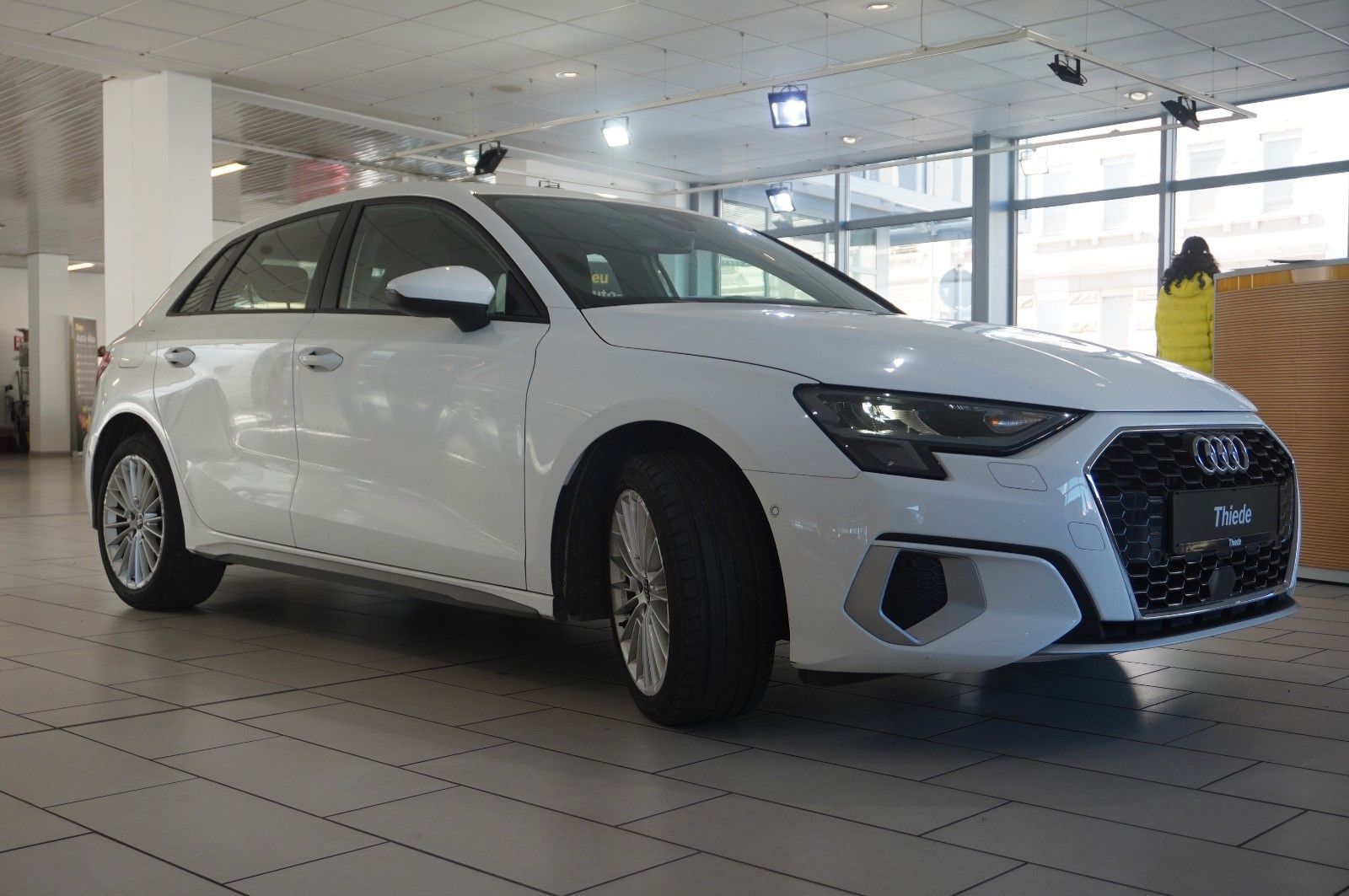 Fahrzeugabbildung Audi A3 Sportback 35 TFSI ADVANCED NAVI/SH/KAMERA/AHK