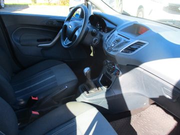 Ford Fiesta Trend Klimaanlage + Allwetter